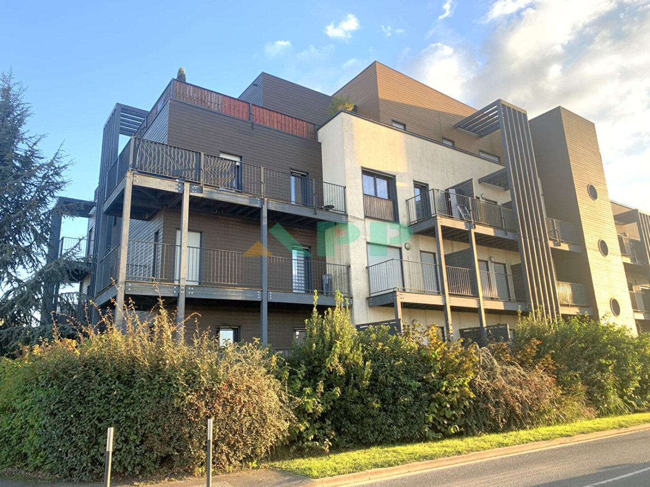 Studio in Ballainvilliers, France No. 172084