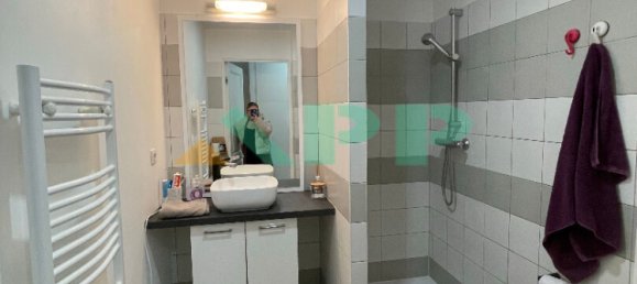 Studio in Ballainvilliers, France No. 172084 4