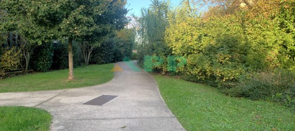 Studio in Ballainvilliers, France No. 172084 7