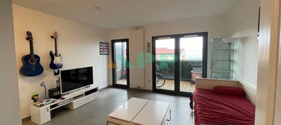 Studio in Ballainvilliers, France No. 172084 2