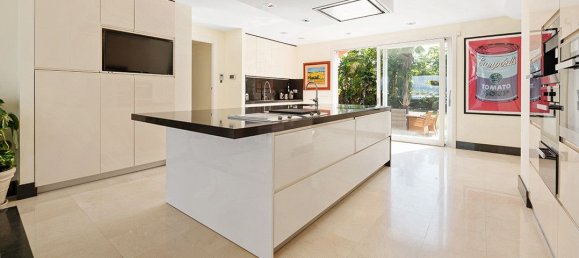 8 Schlafzimmer Villa in Estepona, Spain, Nr. 55354 8