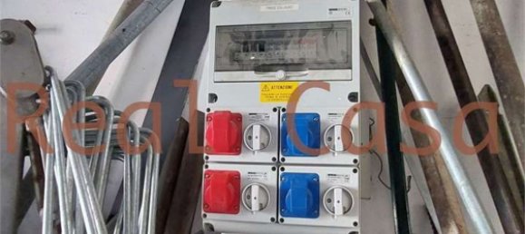 Lagerhaus in Modena, Italy 635m², Nr. 333342 43