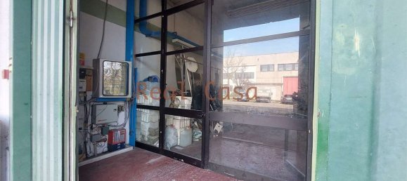 Lagerhaus in Modena, Italy 635m², Nr. 333342 48