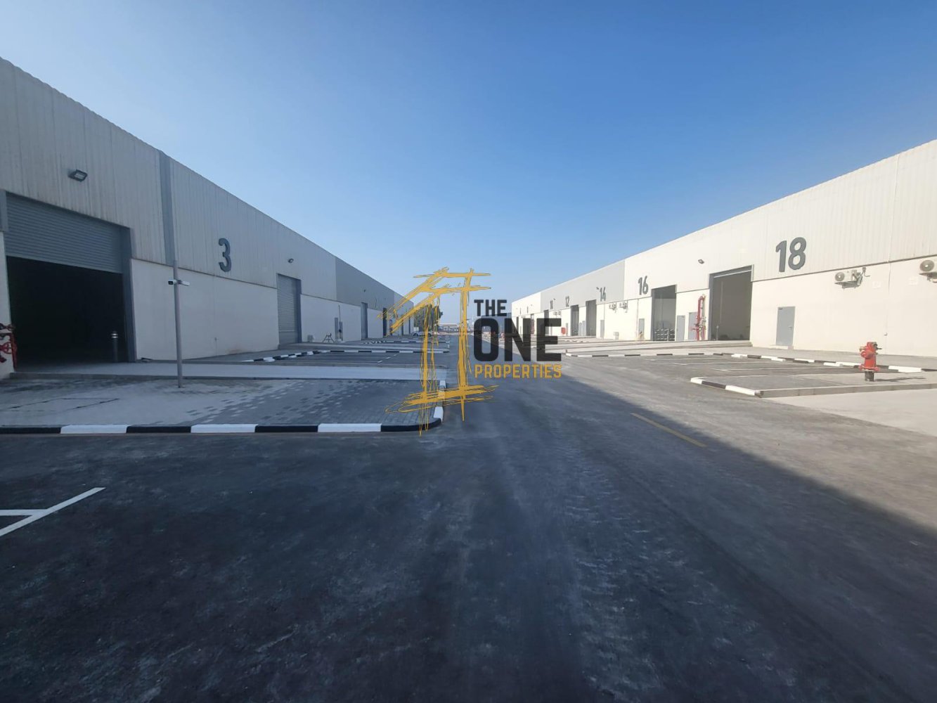 Almacén en RAK FTZ, UAE 929 m² No. 93801