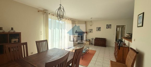 3 bedrooms House in Charente-Maritime, France No. 324114 4