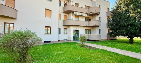 3 rooms Apartment in Treviglio, Italy No. 139110 11