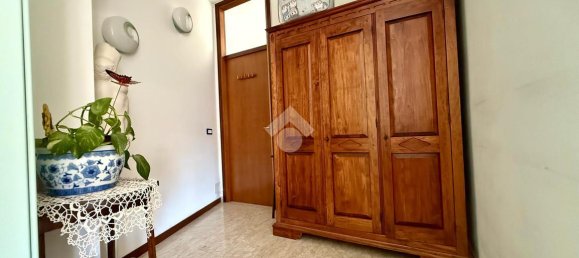 3 rooms Apartment in Treviglio, Italy No. 139110 2