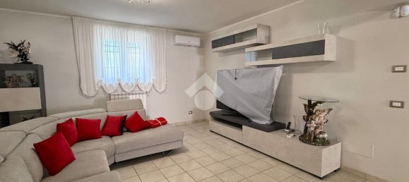 Villa de 3 dormitorios en Genzano di Roma, Italy No. 353011 5