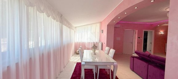 Villa de 3 dormitorios en Genzano di Roma, Italy No. 353011 20