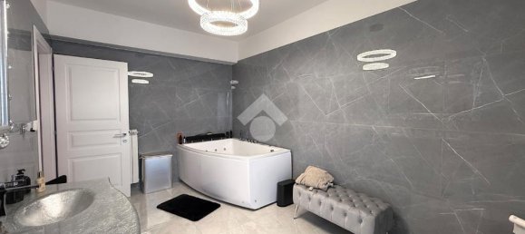 Villa de 3 dormitorios en Genzano di Roma, Italy No. 353011 36