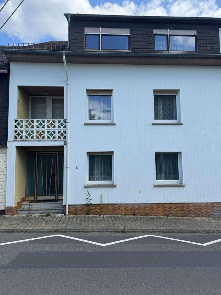 Таунхаус с 8 комнатами в Рейн-Лан, Германия № 237264