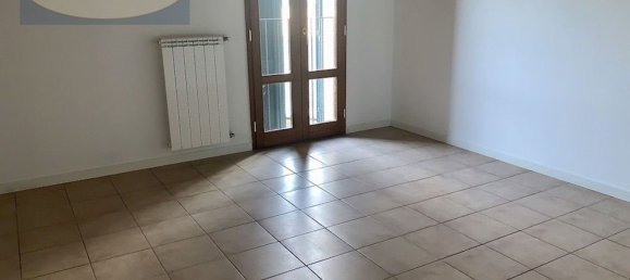 3 rooms Apartment in Argenta, Italy No. 276702 8