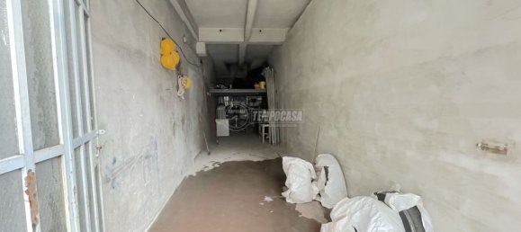 Lagerhaus in Turin, Italy 37m², Nr. 150009 4