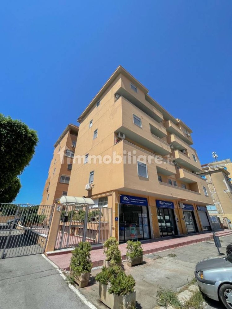 Квартира с 3 спальнями в Палермо, Италия № 265412