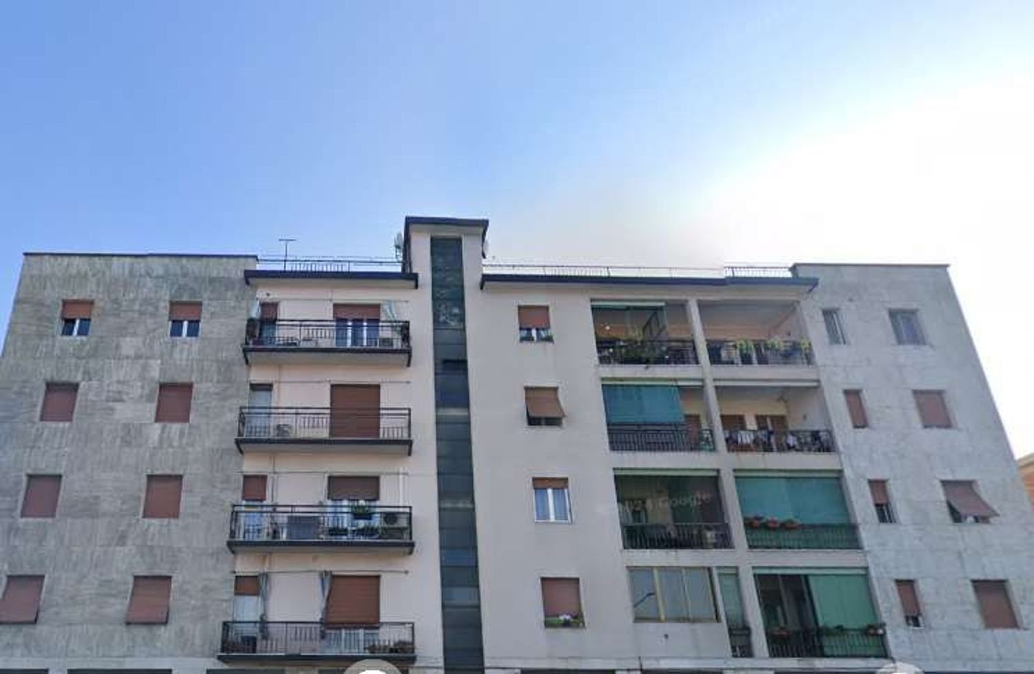 5 rooms Apartment in Brescia, Italy No. 286147