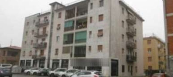 5 rooms Apartment in Brescia, Italy No. 286147 3