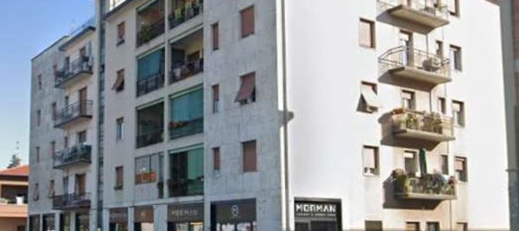 5 rooms Apartment in Brescia, Italy No. 286147 8