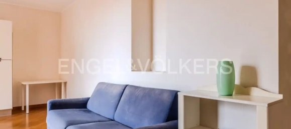2-salle Appartement à Venice, Italy No. 139890 8