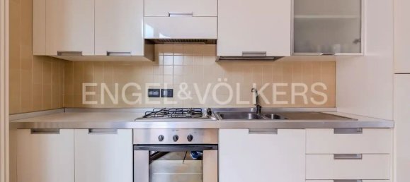 2-salle Appartement à Venice, Italy No. 139890 10