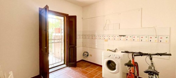 3 bedrooms House in San Teodoro, Italy No. 275455 16