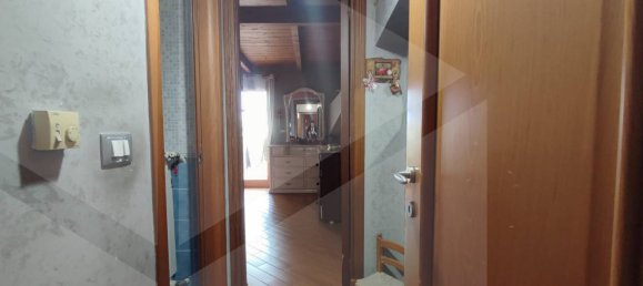 4-salle Appartement à Villaricca, Italy No. 26451 16