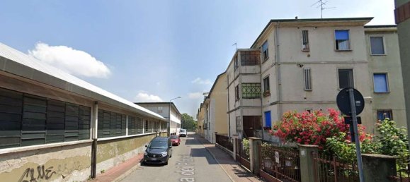 3-salle Appartement à Buccinasco, Italy No. 268710 15