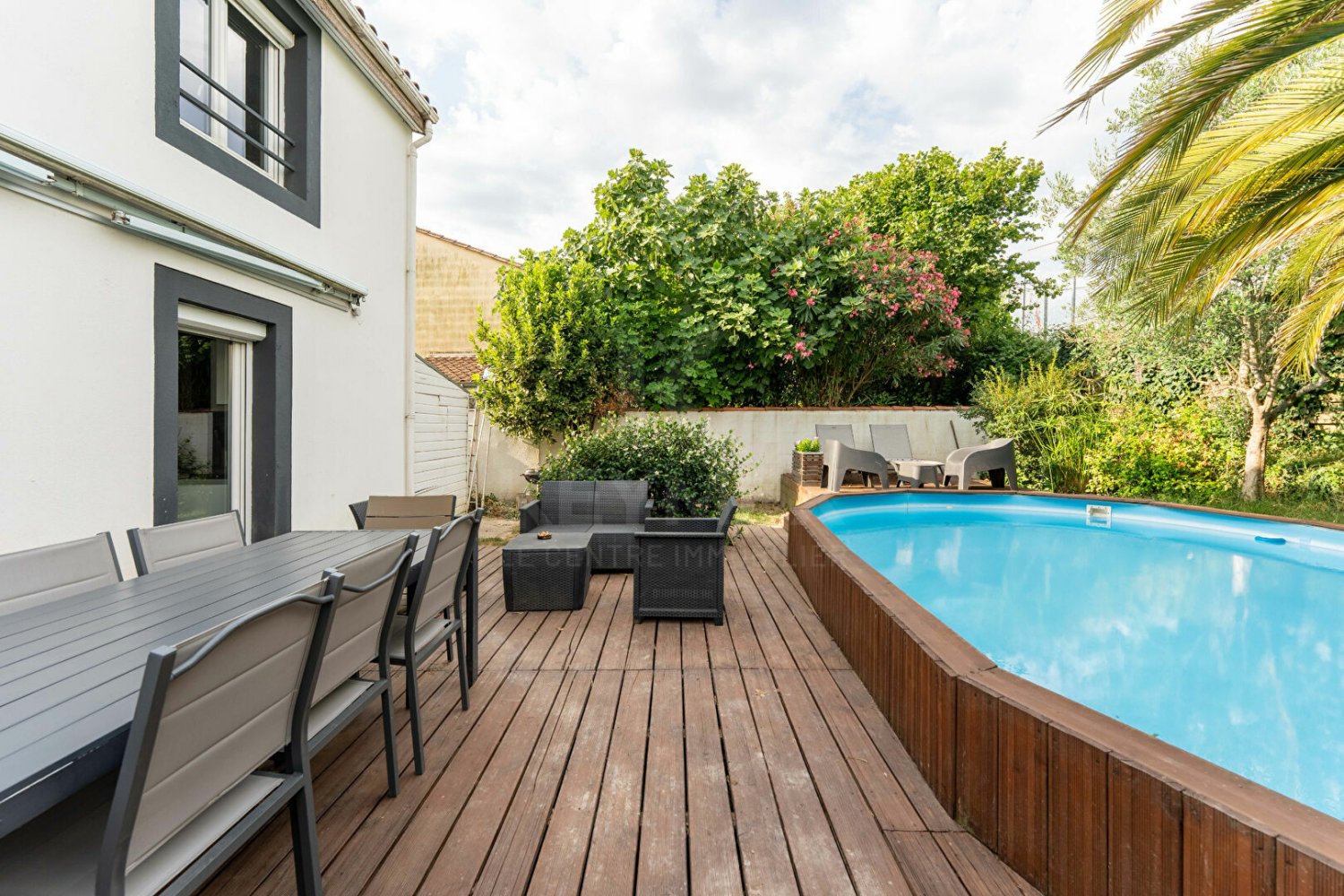 3 bedrooms House in Floirac, France No. 278699