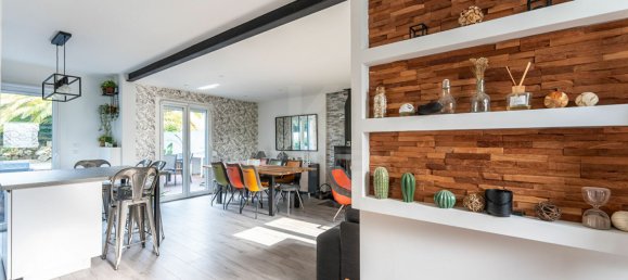 3 bedrooms House in Floirac, France No. 278699 2