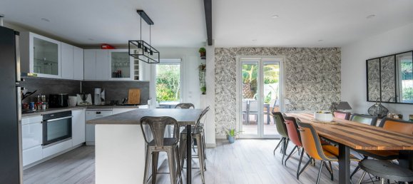 3 bedrooms House in Floirac, France No. 278699 3