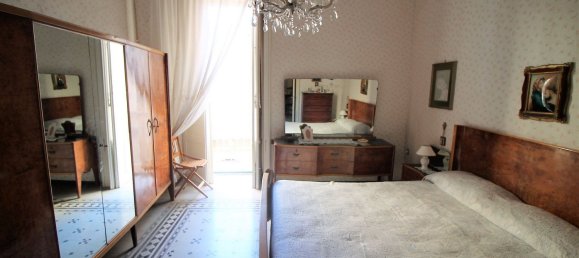 6-salle Appartement à Syracuse, Italy No. 250611 11