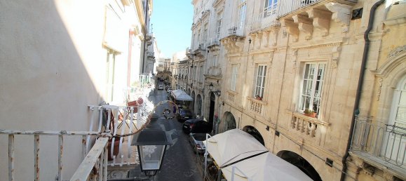 6-salle Appartement à Syracuse, Italy No. 250611 8