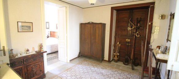 6-salle Appartement à Syracuse, Italy No. 250611 12