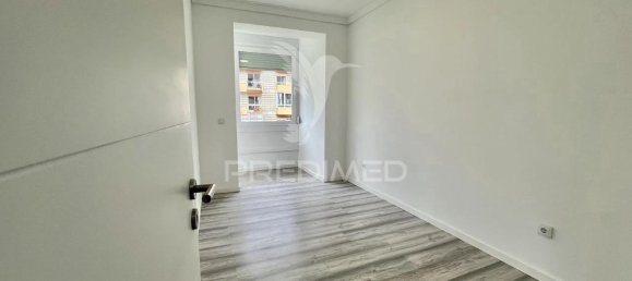 1 bedroom Apartment in Rio de Mouro, Portugal No. 153949 18
