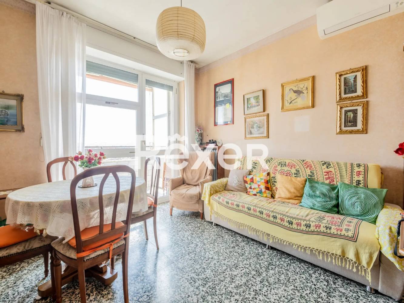 3 rooms Apartment in Milan, Italy No. 386729