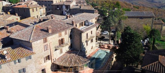 40 rooms House in Passignano sul Trasimeno, Italy No. 57842 30