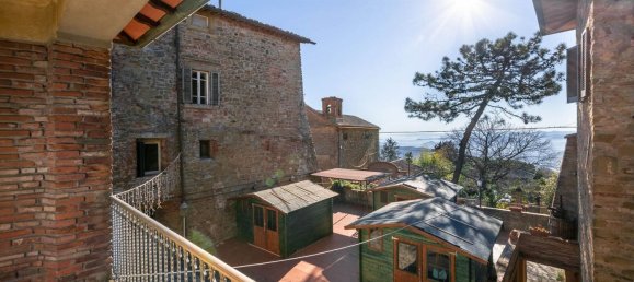 40 rooms House in Passignano sul Trasimeno, Italy No. 57842 45