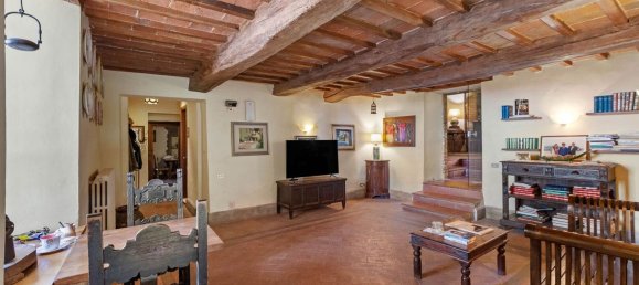40 rooms House in Passignano sul Trasimeno, Italy No. 57842 11