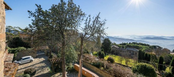 40 rooms House in Passignano sul Trasimeno, Italy No. 57842 35