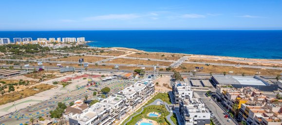 3 bedrooms Penthouse in Alicante, Spain No. 158903 3