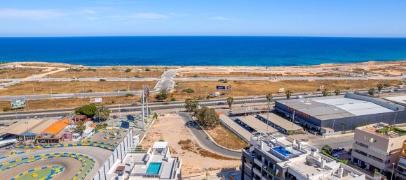 3 bedrooms Penthouse in Alicante, Spain No. 158903 39