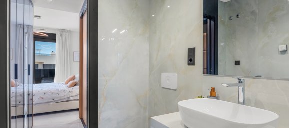 3 bedrooms Penthouse in Alicante, Spain No. 158903 18