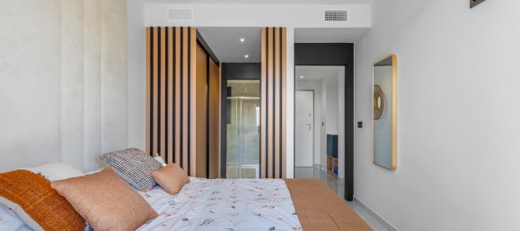 3 bedrooms Penthouse in Alicante, Spain No. 158903 15