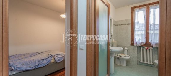 3 rooms Apartment in Medesano, Italy No. 235925 13