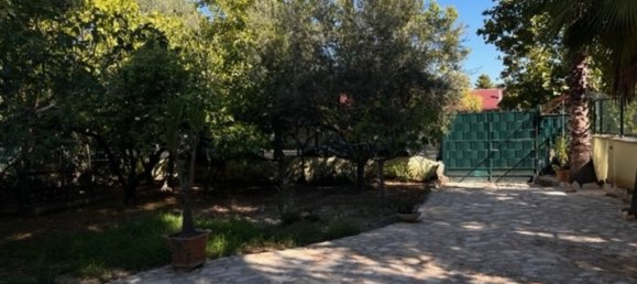 Gebäude in Cosenza, Italy 900m², Nr. 82287 7