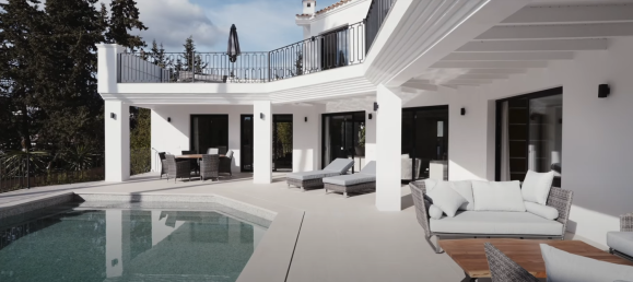 5 bedrooms Villa in Estepona, Spain No. 4809 19