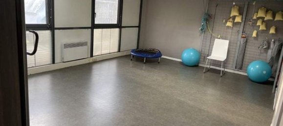  Commercial property in Tours, France No. 303840 5