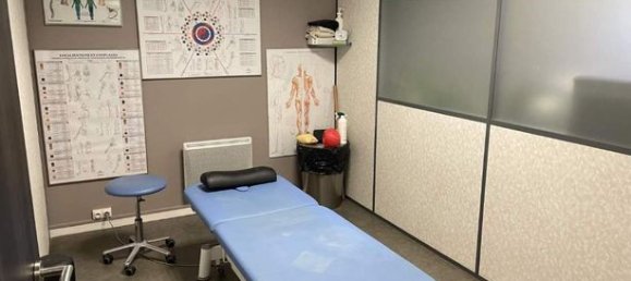  Commercial property in Tours, France No. 303840 8