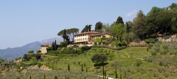 12 bedrooms Villa in Lucca, Italy No. 377445 2