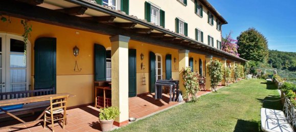 12 bedrooms Villa in Lucca, Italy No. 377445 9