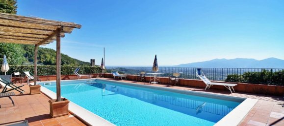 12 bedrooms Villa in Lucca, Italy No. 377445 5